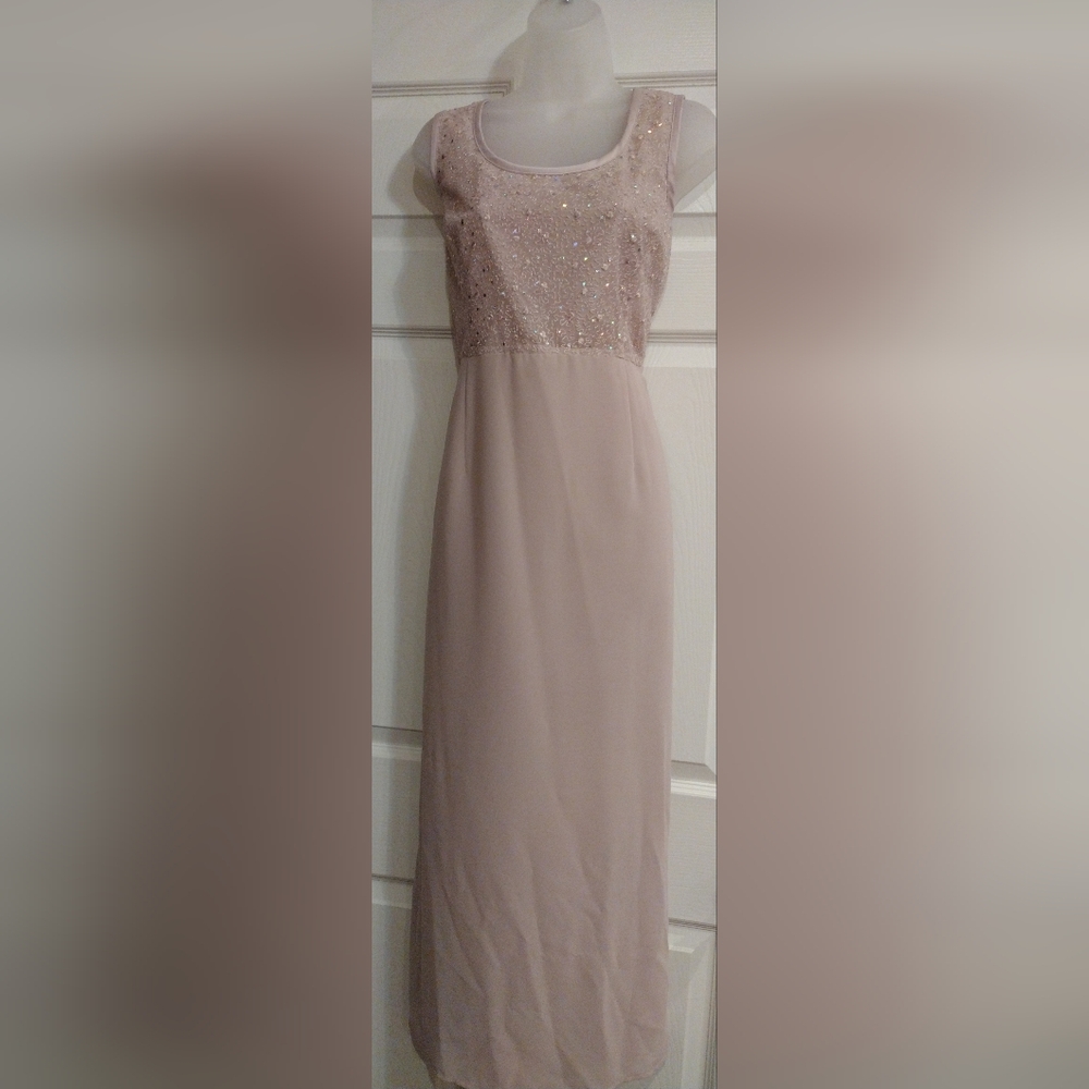 Shimmering Pink Women's Formal Dress